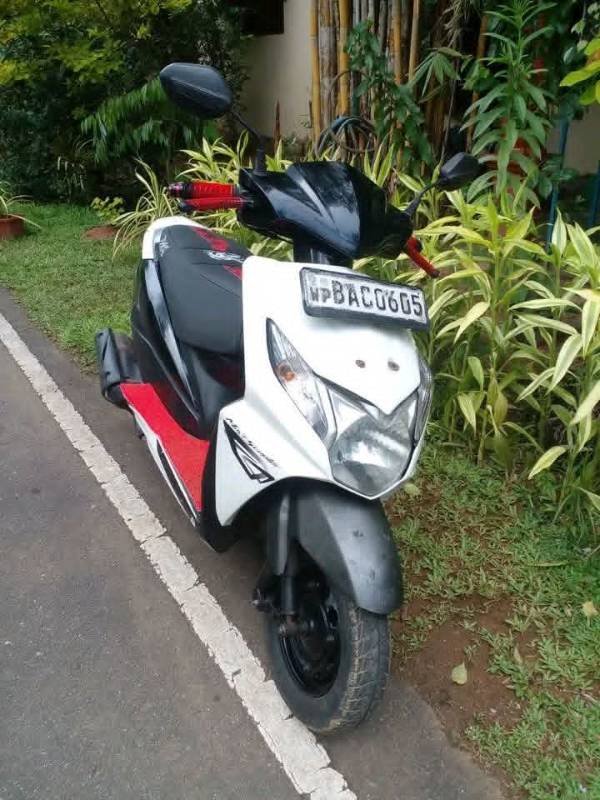 Honda dio for sale 2011