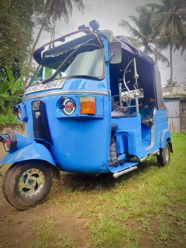 Bajaj Threeweel for sale