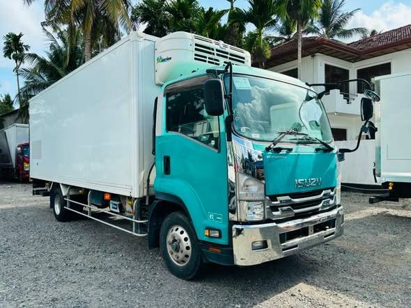 Isuzu 21 feet Japan Lorry