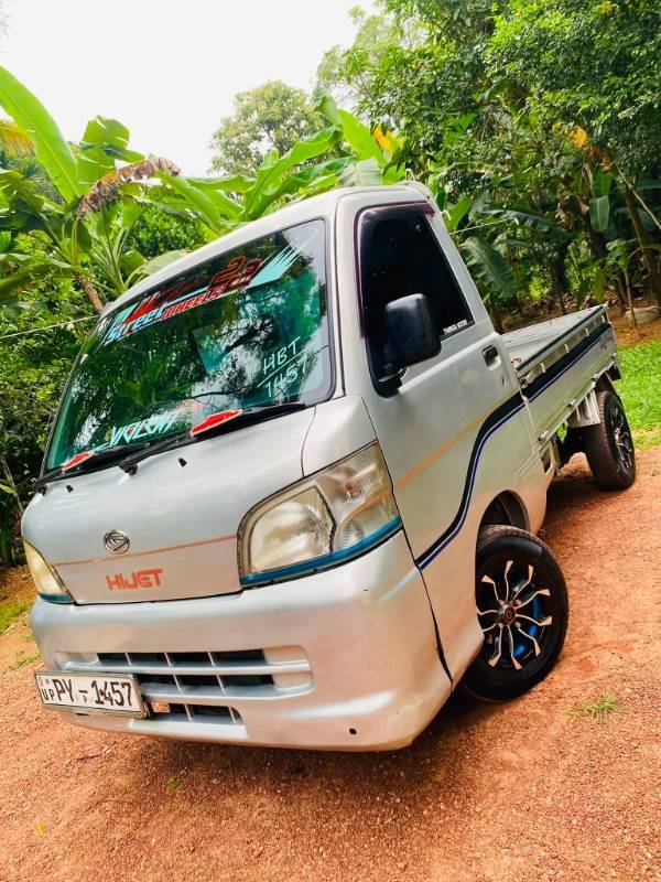 Hijet lorry for sale