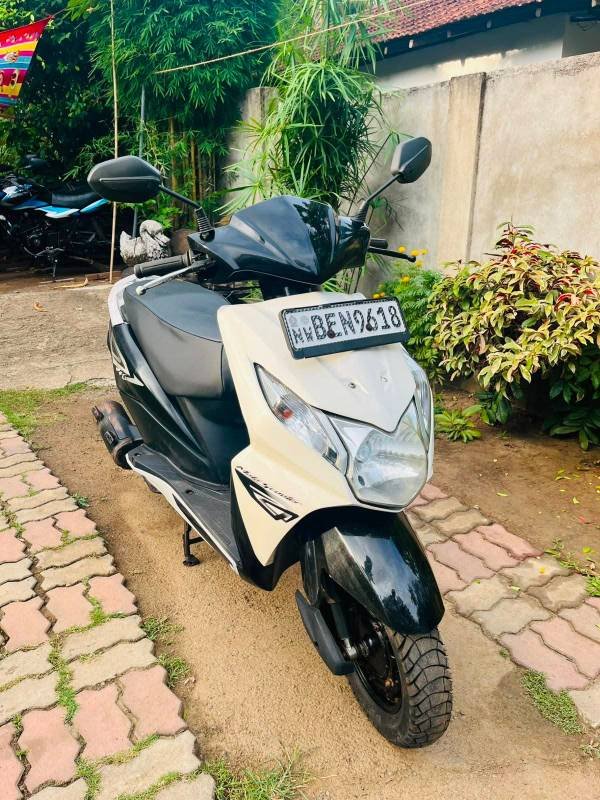 HONDA DIO 2016