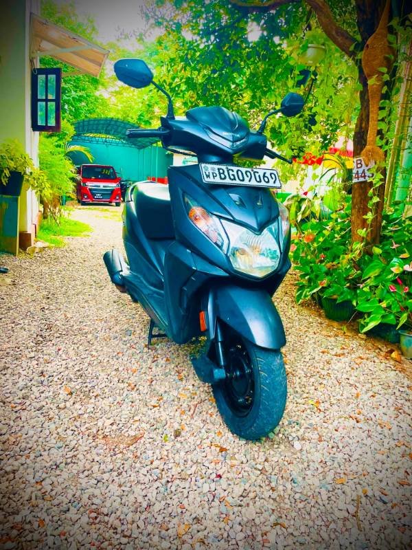 HONDA DIO  2018