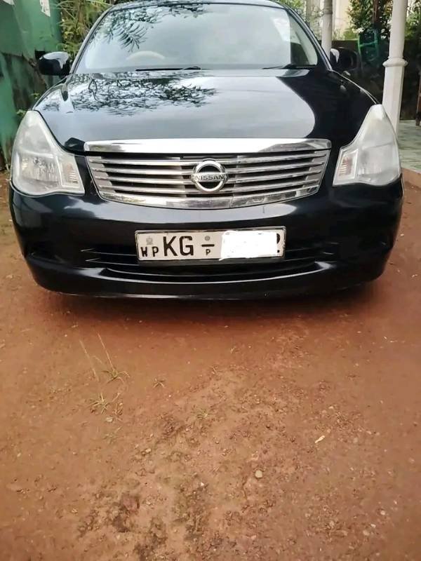 Nissan bluebird G11