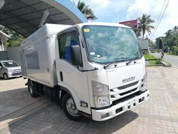 Isuzu 14.5 Feet Japan Truck