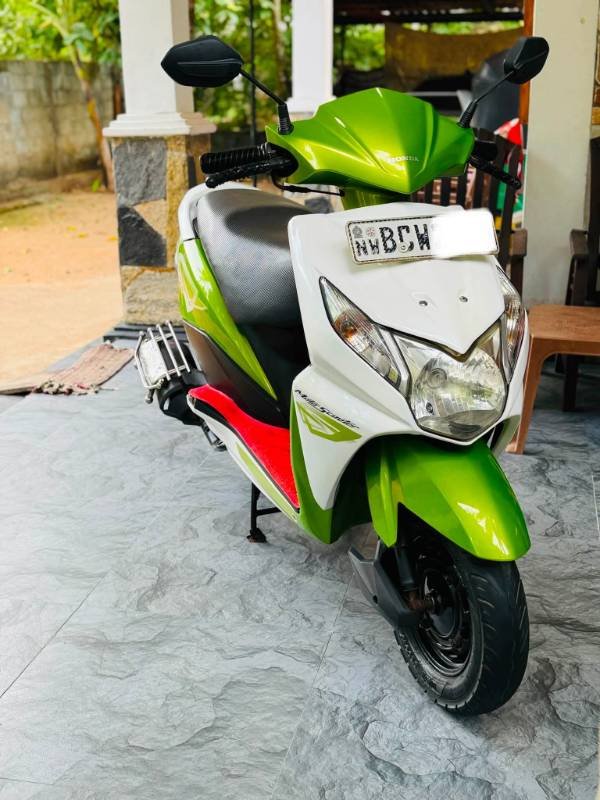 Honda Dio 2015