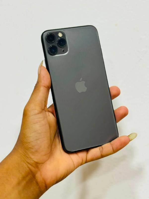 I phone 11 pro max for sale