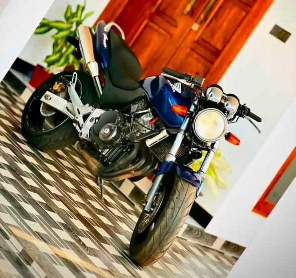 Honda Hornet CH115