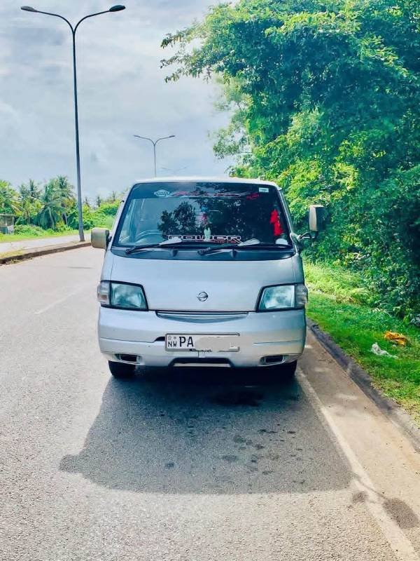 Nissan vannet GL for sale