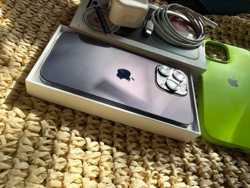 Apple 14 pro maxs