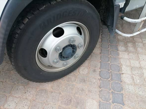 Isuzu 18.5 Feet Unregistered Japan Lorry