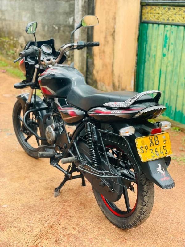 Bajaj discovry for sale