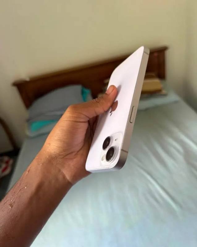 iPhone 14