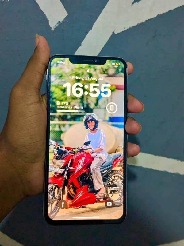 I phone XS for sale