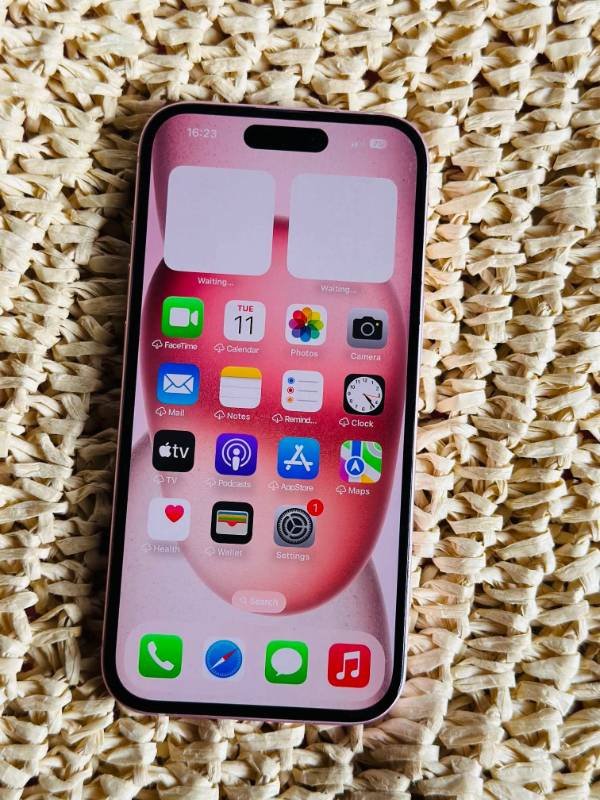 Apple 15 128GB(ZP/A)