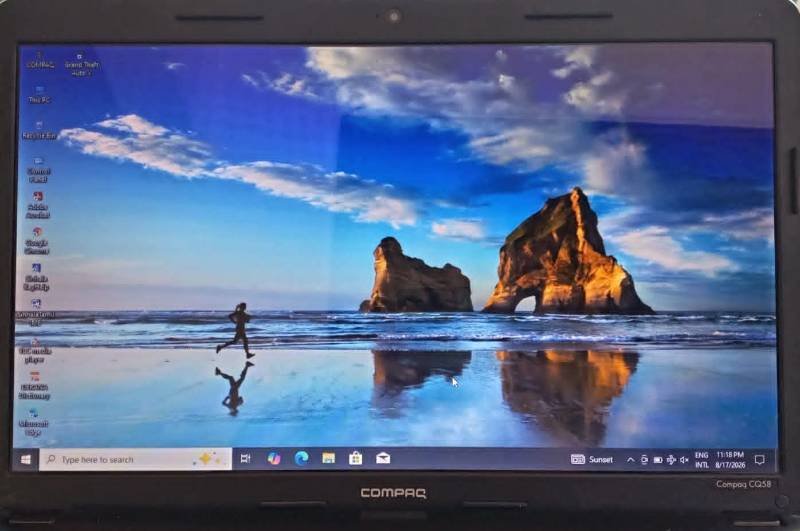 For Sale: HP Compaq CQ58 Laptop