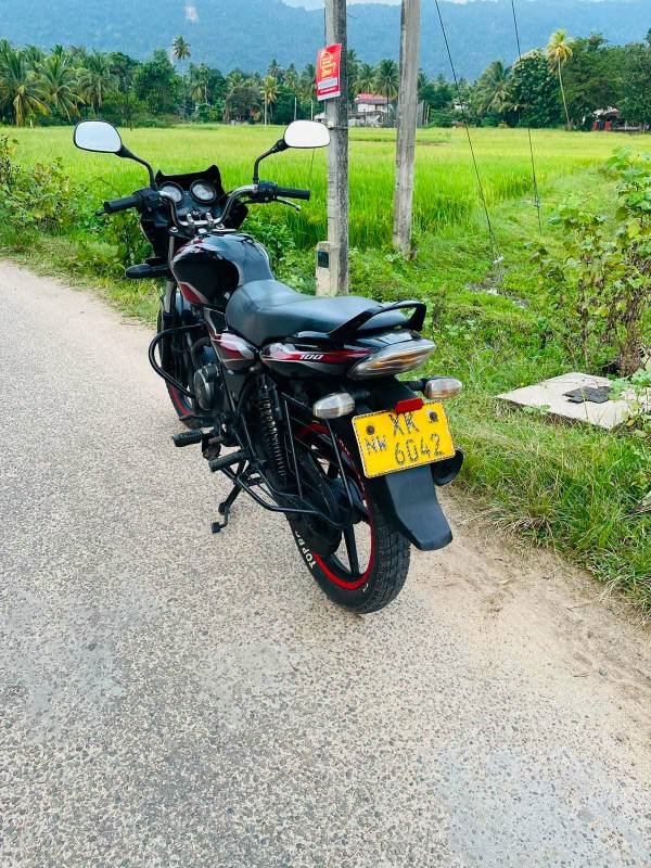 Bajaj discovry for sale