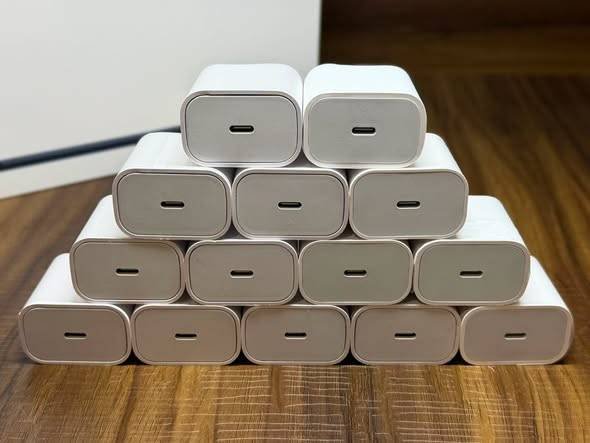 Brand New l Apple 20W & 35W Type-C 2 Pin Power Adapter