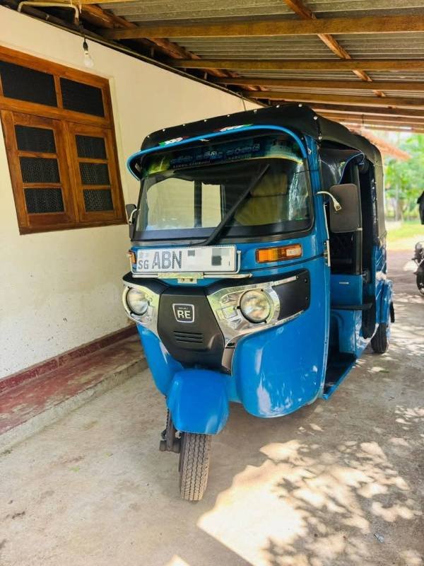 Bajaj 4 stroke  threeweel for sale