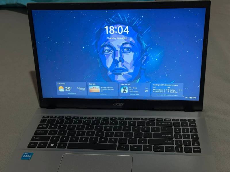 Lap top for sale