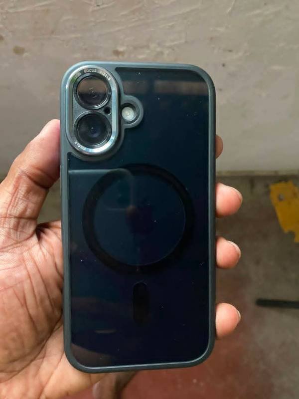 iPhone 16