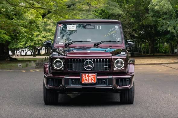 MERCEDES BENZ G63 AMG