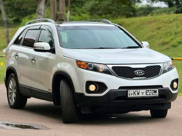 KIA SORENTO 2012 (1 TO 10)MINT CONDITIONED JEEP FOR SALE