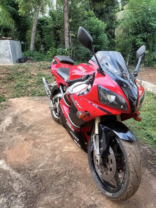 Yamaha R1 for sale