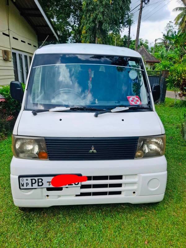 Mitsubishi minicab for sale