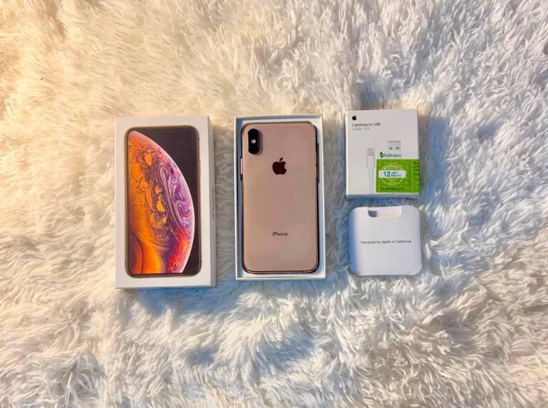 I phone XS for sale
