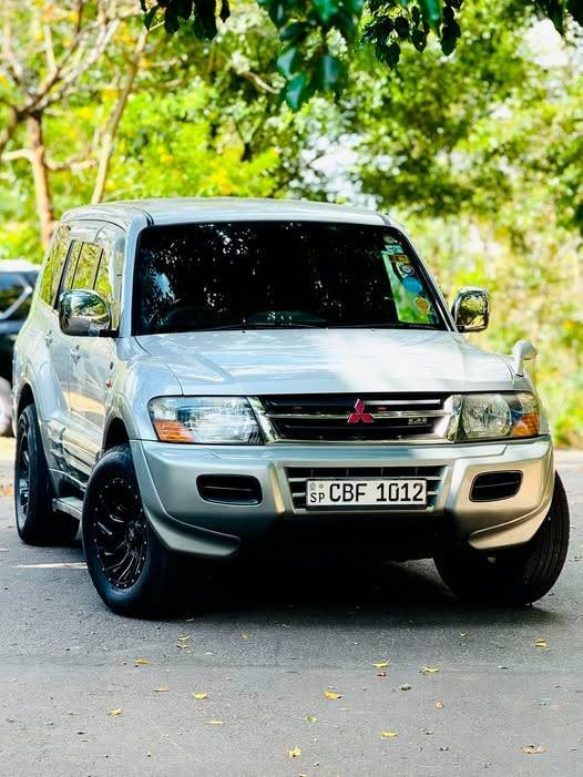 Mitsubishi Montero