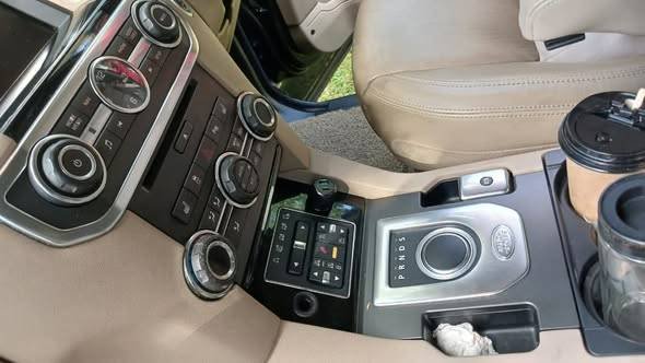 LAND ROVER DISCOVERY 4 SDV6 HS