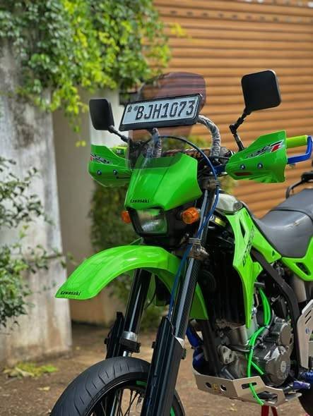 🌀Kawasaki D tracker 250