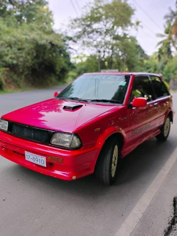 TOYOTA STARLET