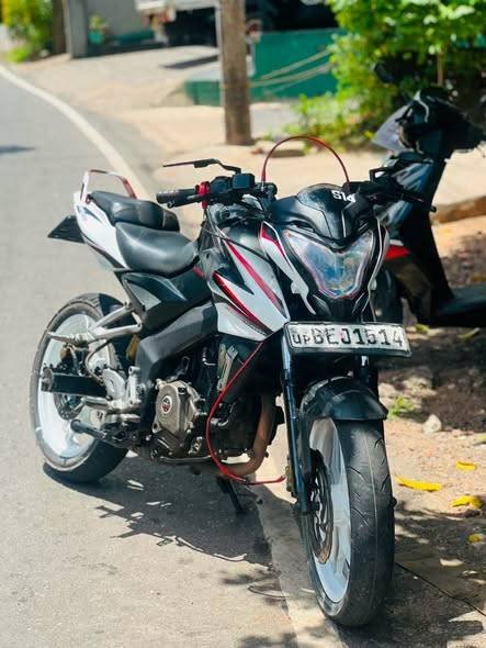 Bajaj Pulsar NS 200CC Bs3